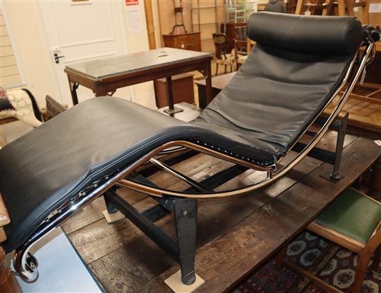 A Corbusier style black leather and chrome recliner L.160cm